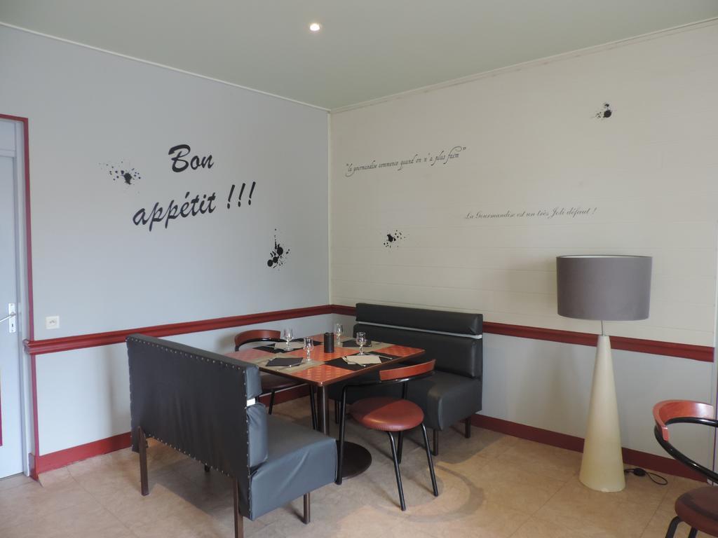 Hotel Restaurant Le Chalet Guéméné-Penfao Eksteriør bilde